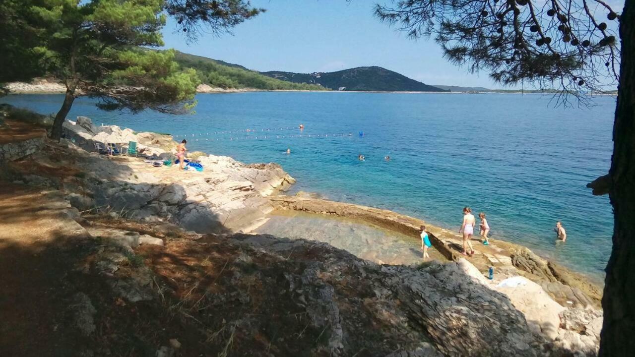 Long Island Olive Apartment Сали Екстериор снимка