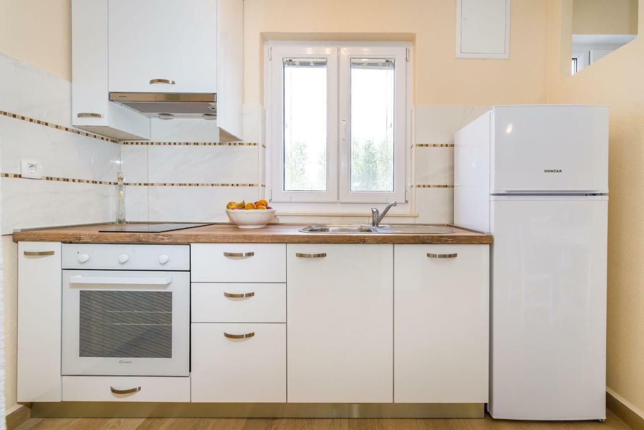 Long Island Olive Apartment Сали Екстериор снимка